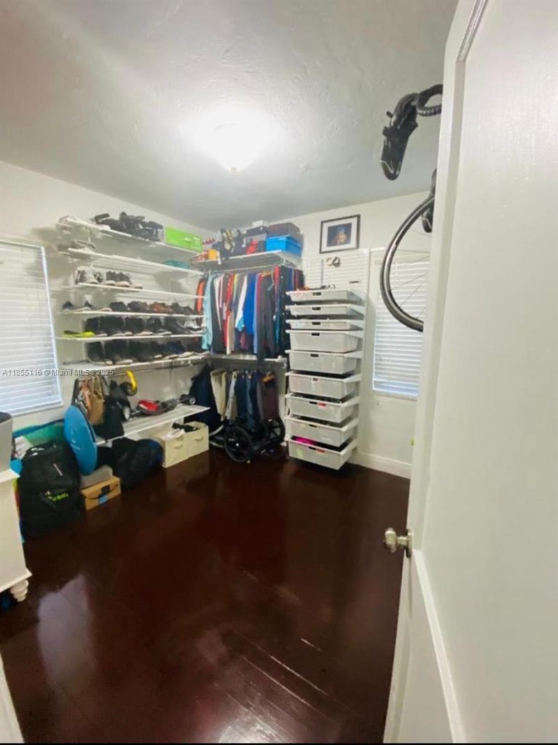 702 Boabadilla St, Coral Gables, FL 33134 Photo