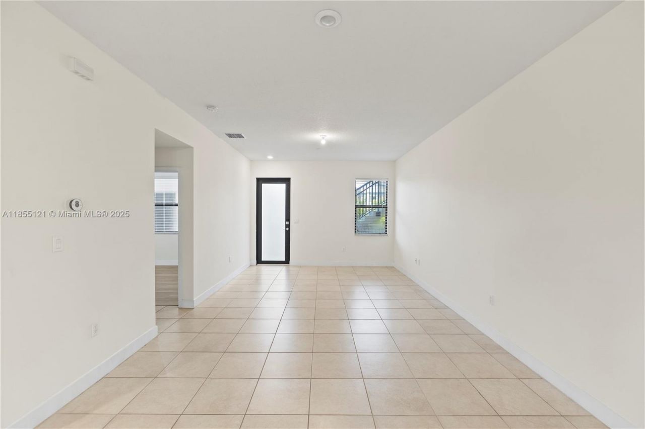 7831 NW 104th Ave, Unit 22, Doral, FL 33178 Photo