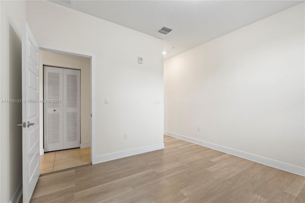 7831 NW 104th Ave, Unit 22, Doral, FL 33178 Photo