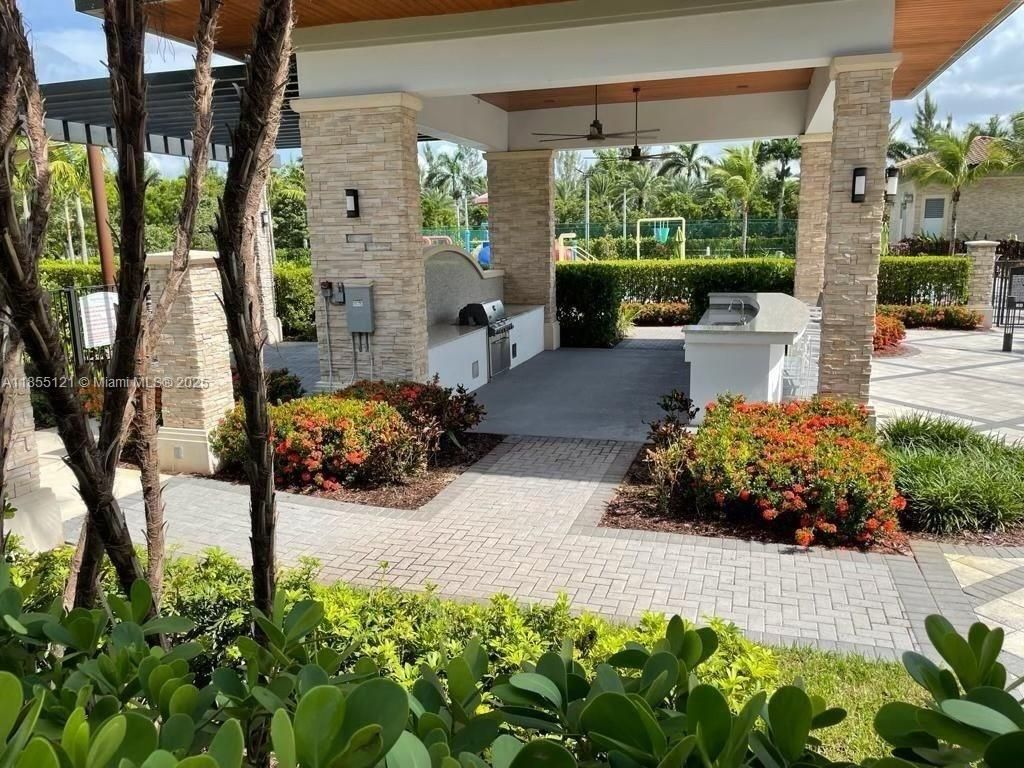 7831 NW 104th Ave, Unit 22, Doral, FL 33178 Photo