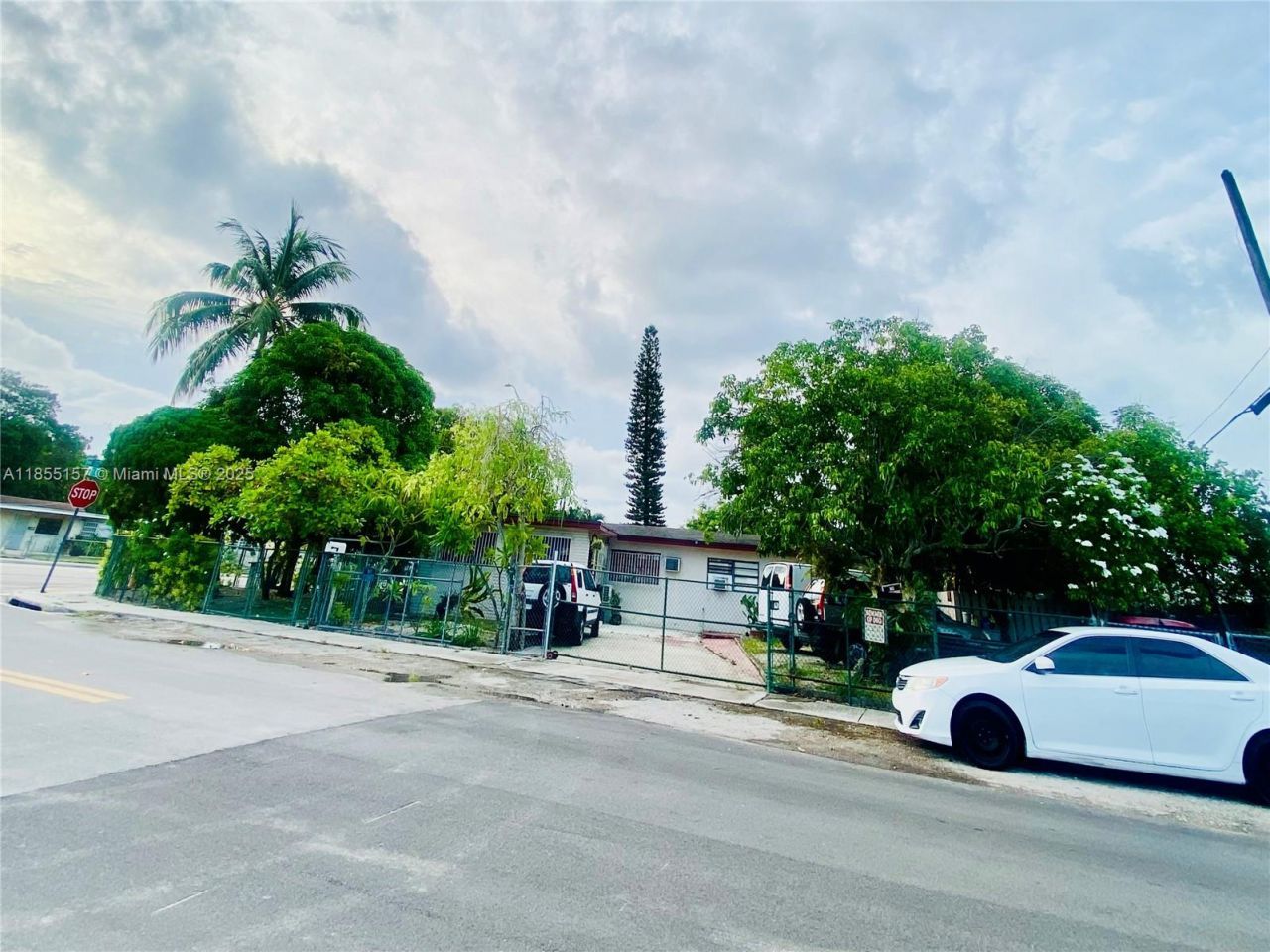 8355 NW 32nd Ave, Miami, FL 33147 Photo