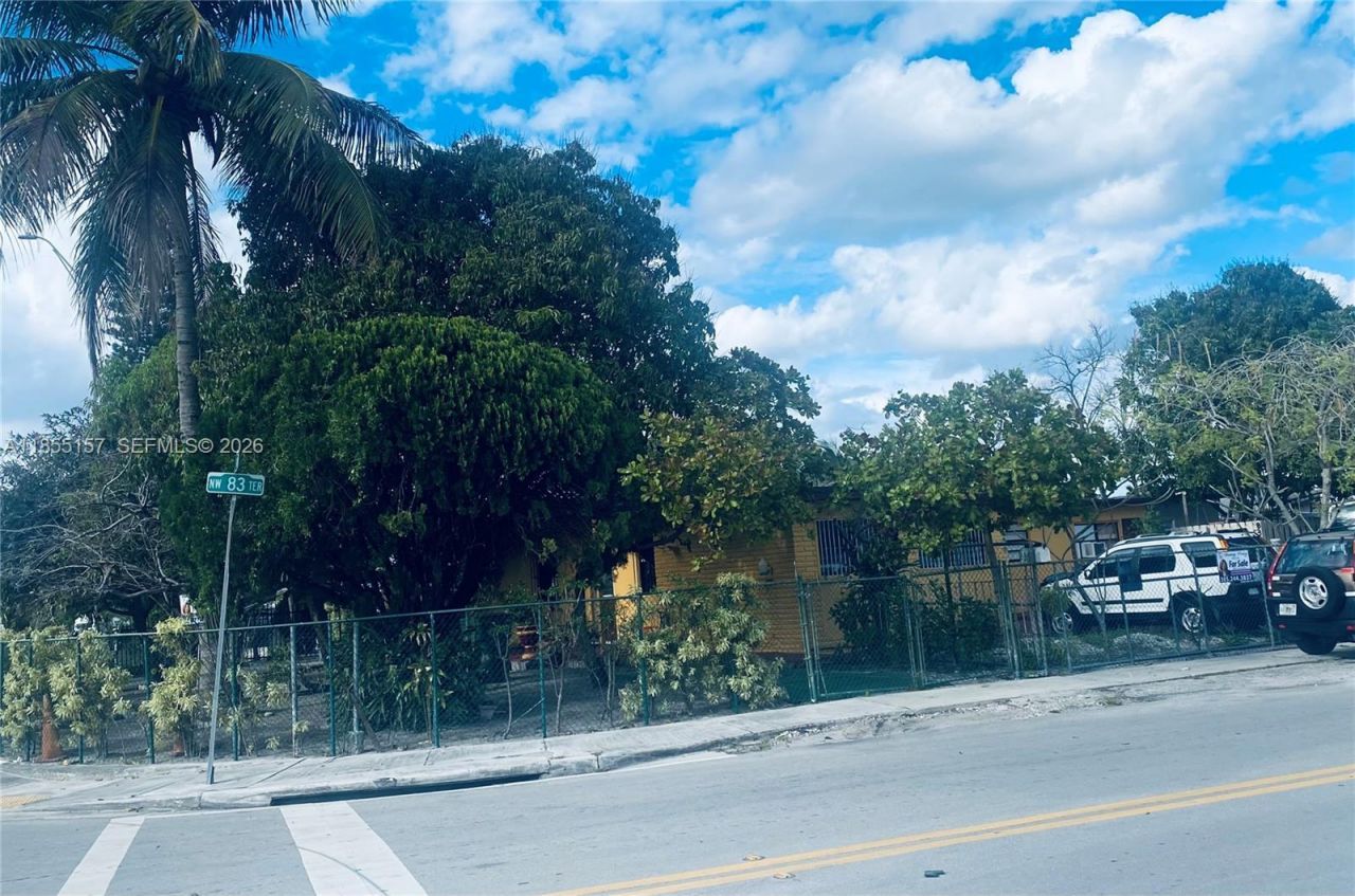 8355 NW 32nd Ave, Miami, FL 33147 Photo