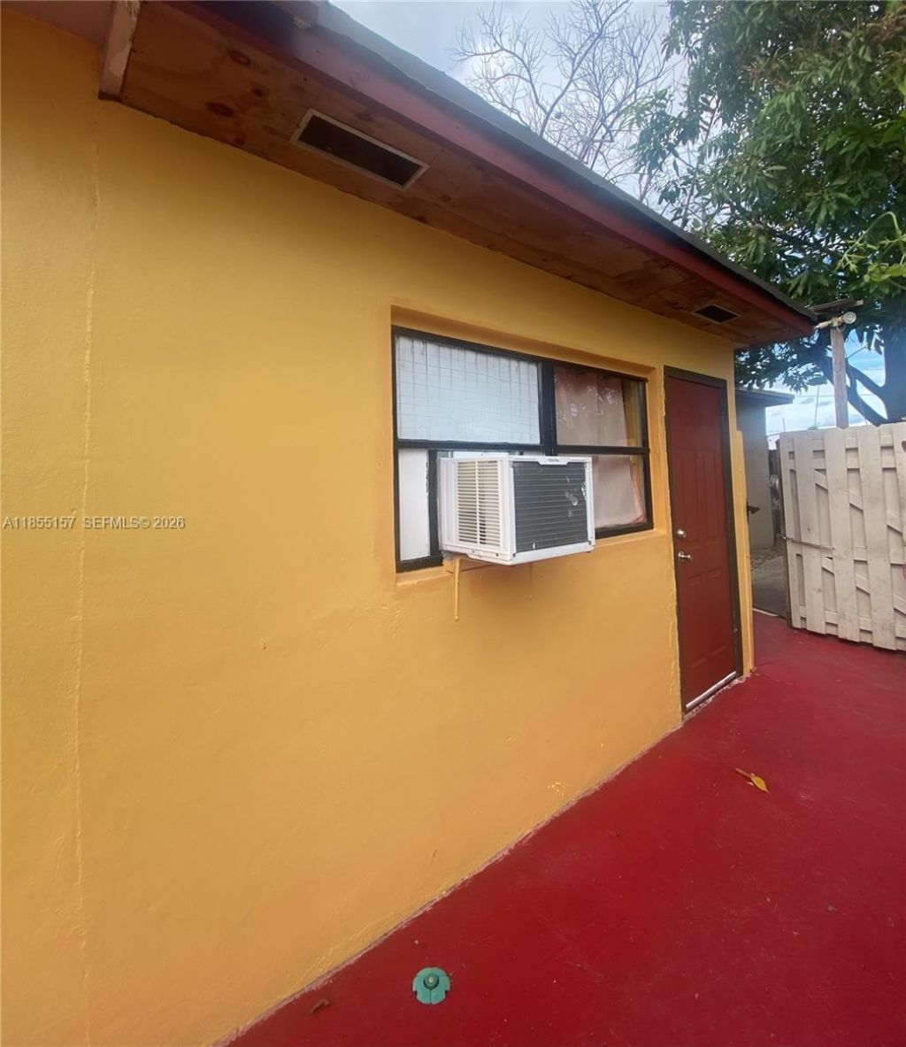 8355 NW 32nd Ave, Miami, FL 33147 Photo
