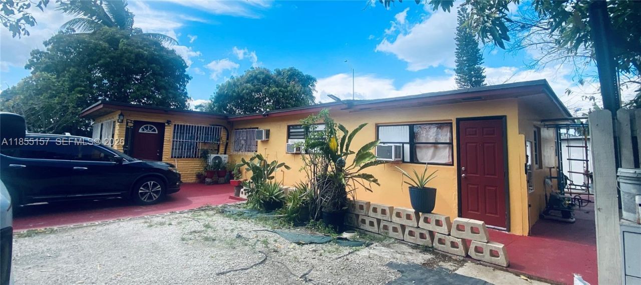 8355 NW 32nd Ave, Miami, FL 33147 Photo