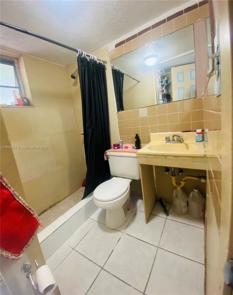 8355 NW 32nd Ave, Miami, FL 33147 Photo