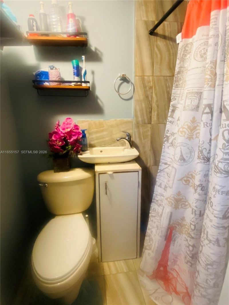 8355 NW 32nd Ave, Miami, FL 33147 Photo