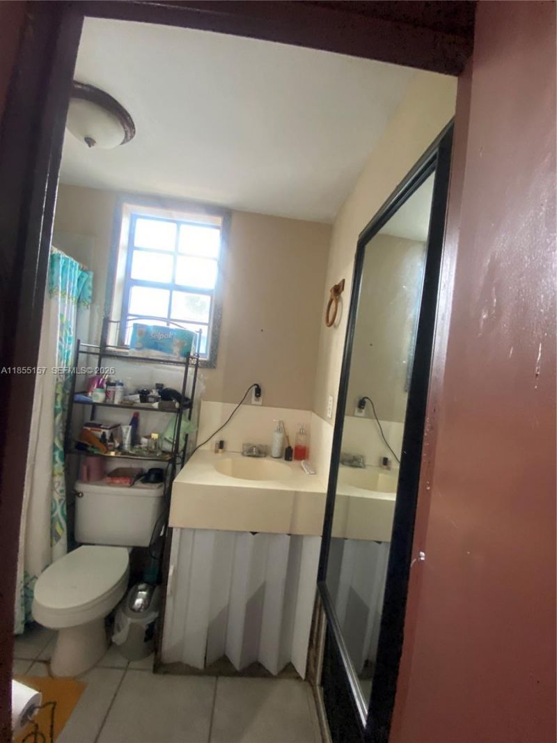 8355 NW 32nd Ave, Miami, FL 33147 Photo