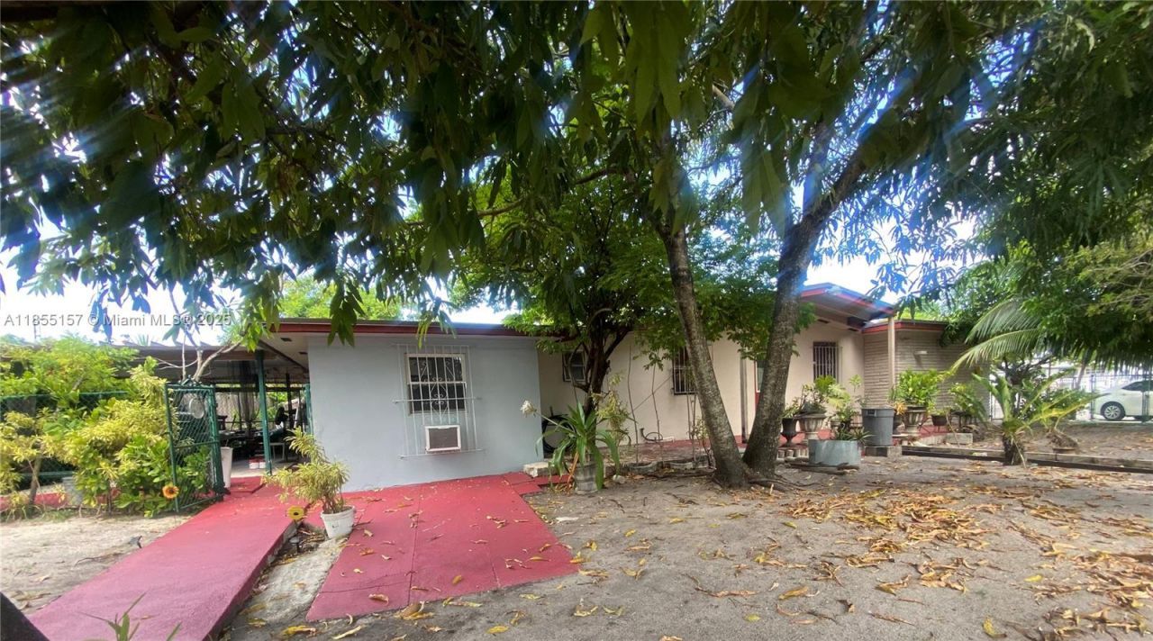 8355 NW 32nd Ave, Miami, FL 33147 Photo