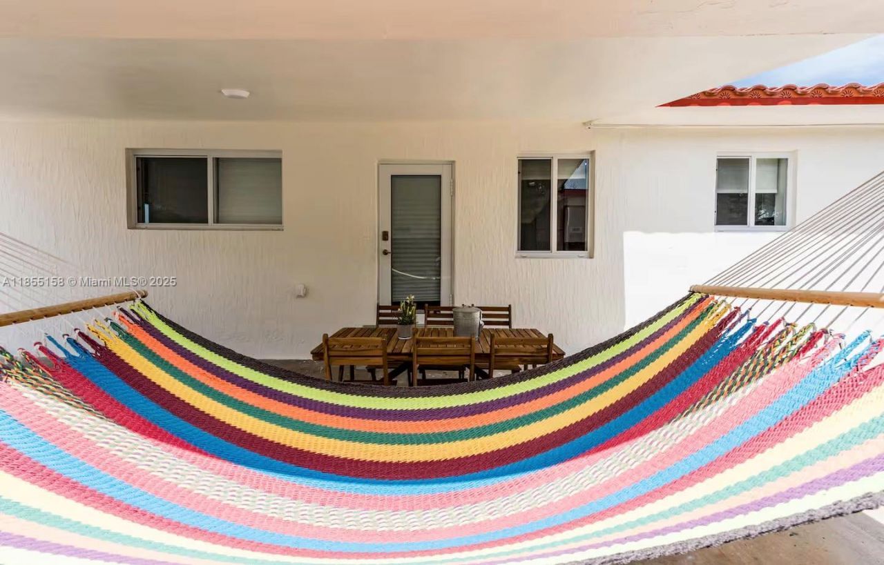 350 NW 50th St, Miami, FL 33127 Photo