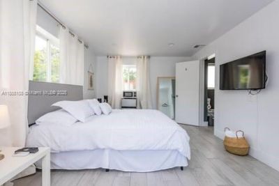 350 NW 50th St, Miami, FL 33127 Photo