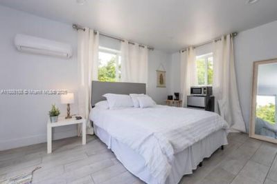 350 NW 50th St, Miami, FL 33127 Photo