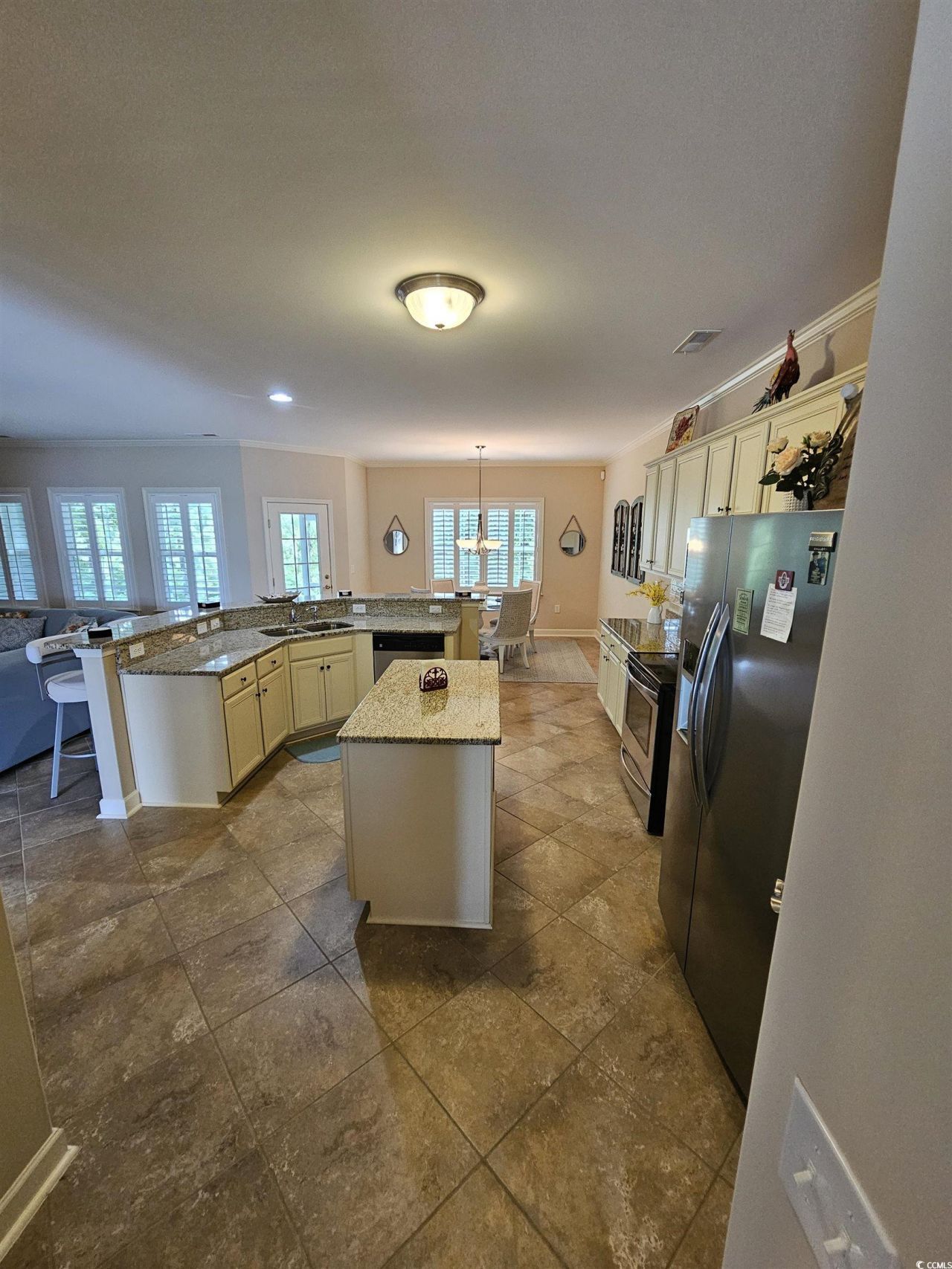 1632 Sapphire Dr. Photo 5