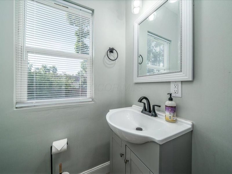 365 S Ogden Avenue, Columbus, OH 43204 Photo 11
