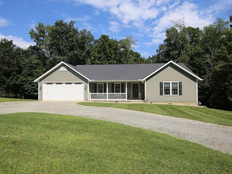 561 Glenmonte Drive, Howard, OH 43028 Photo 2