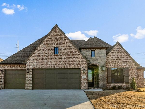 1734 W 115th Place, Jenks, OK 74132