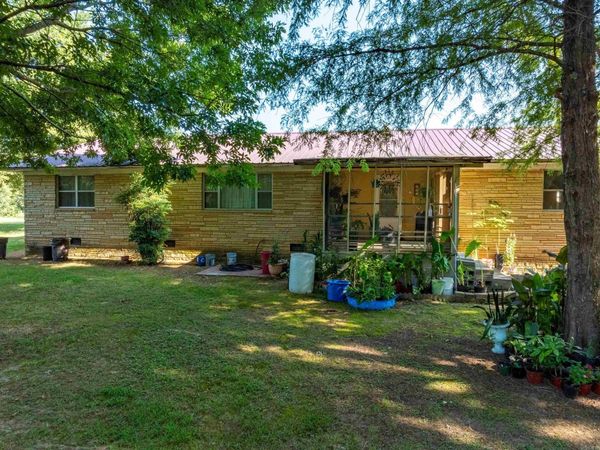 55 Hall Dr, Batesville, AR 72501