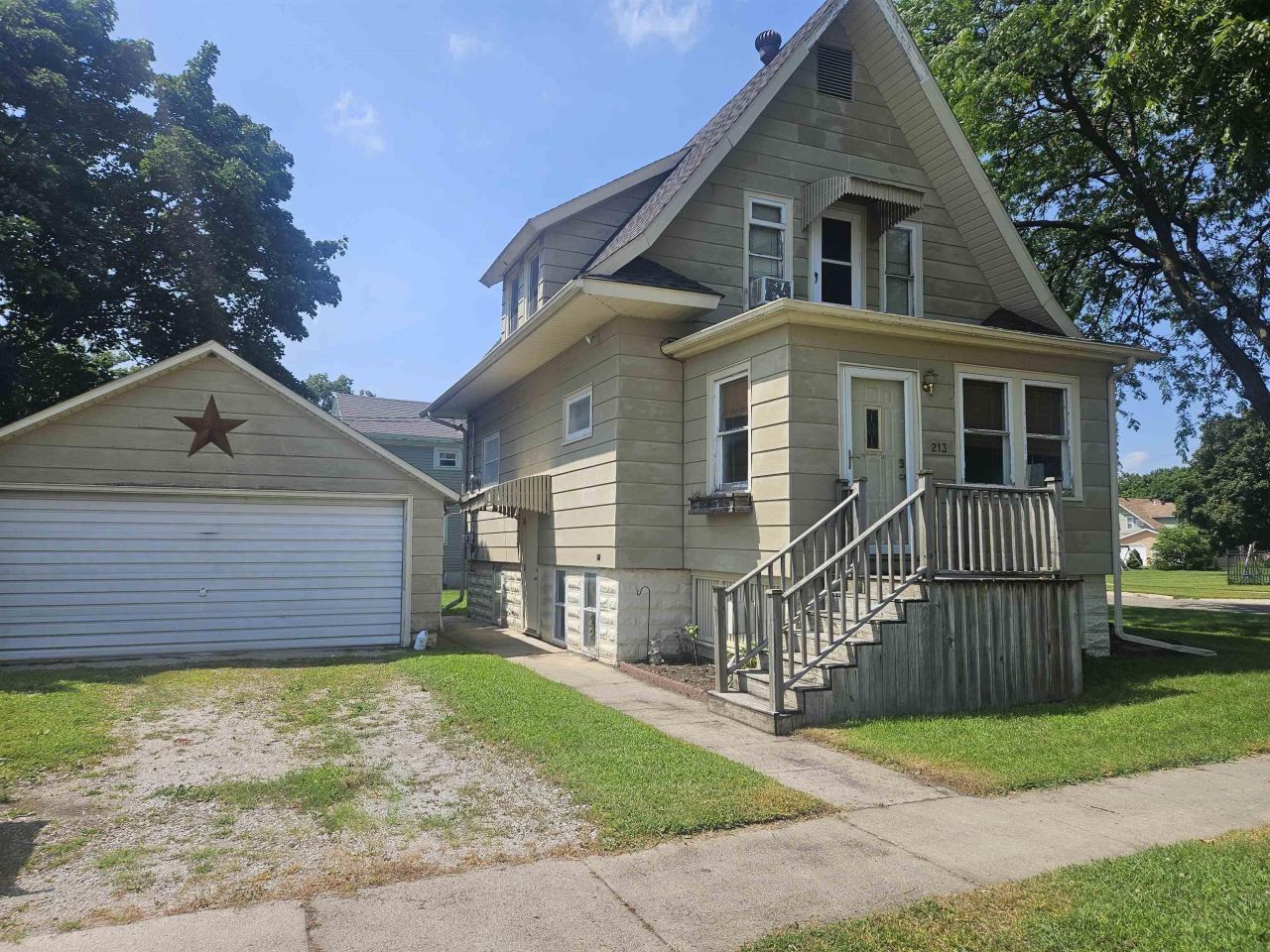 213 N Guilford Street, Sumner, IA 50674 Main Photo