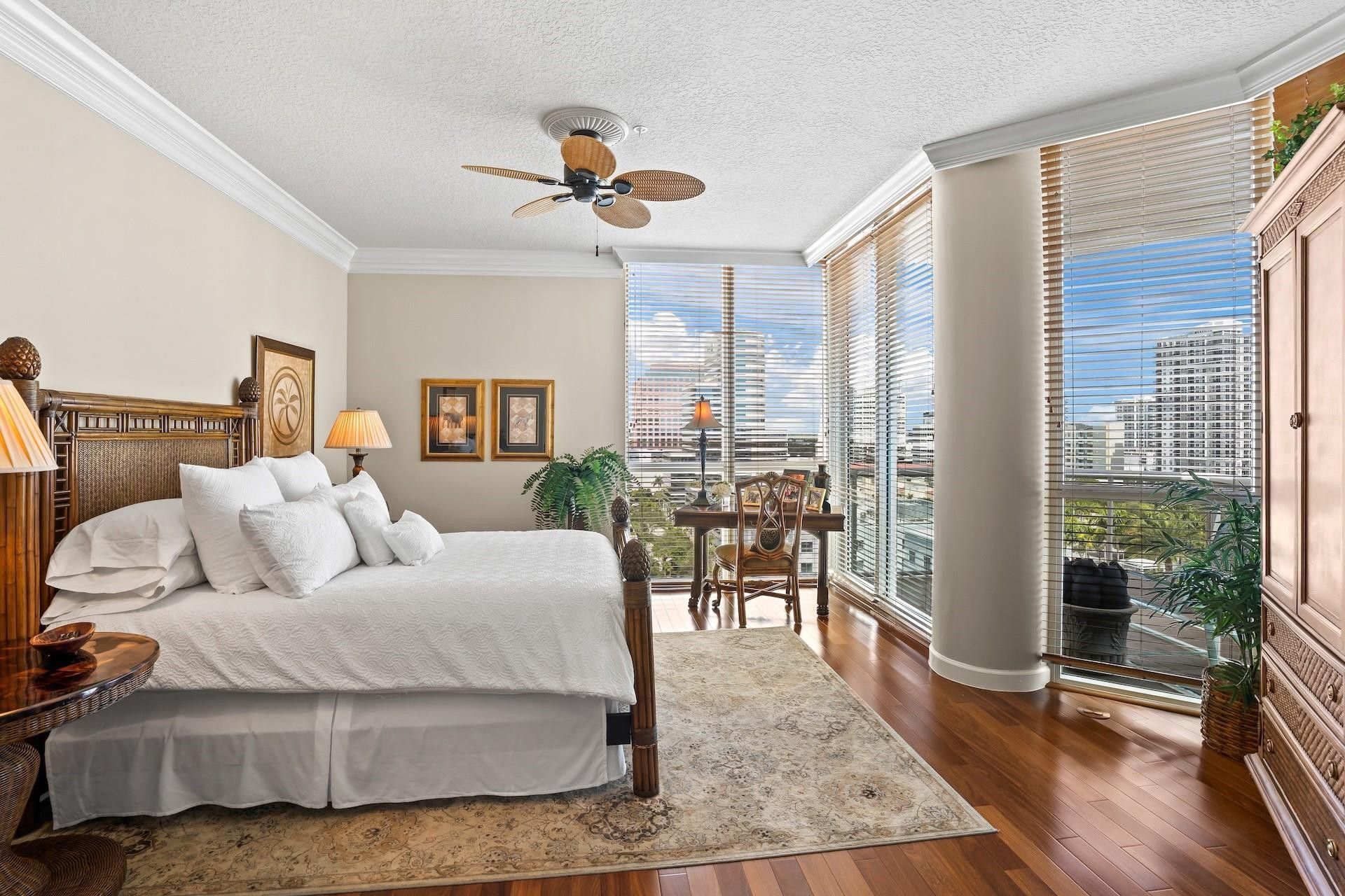 111 SE 8th Avenue, Unit 1501, Fort Lauderdale, FL 33301 Photo