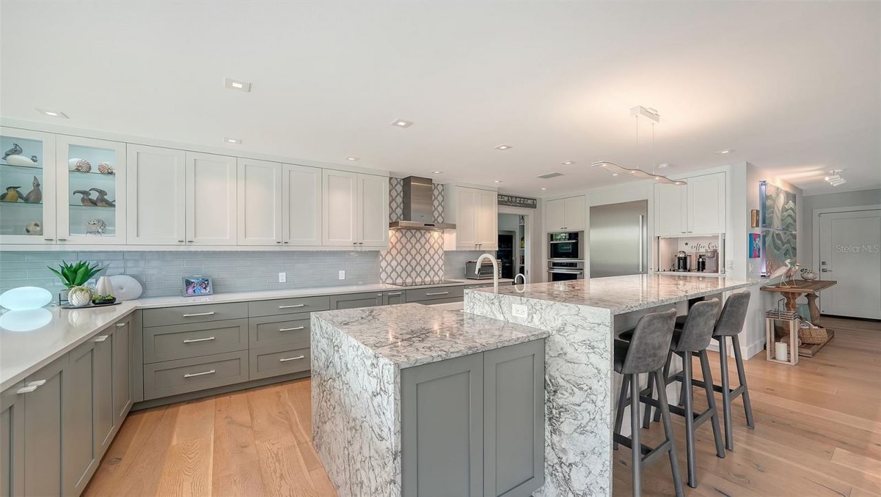 3310 Bayou Road, Longboat Key, FL 34228 Photo