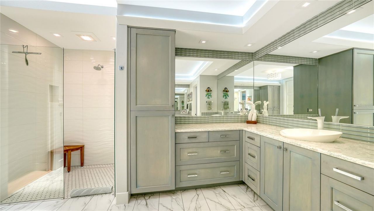 3310 Bayou Road, Longboat Key, FL 34228 Photo