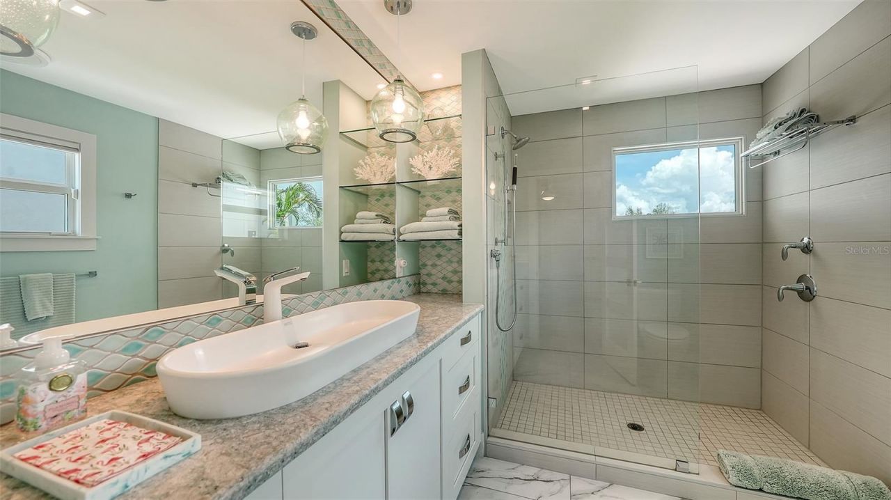 3310 Bayou Road, Longboat Key, FL 34228 Photo