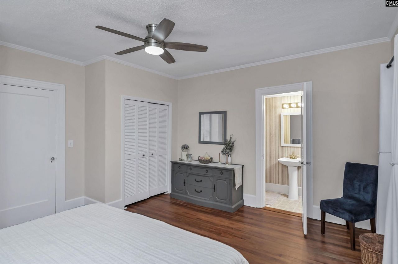 129 N Zion Street Photo 18