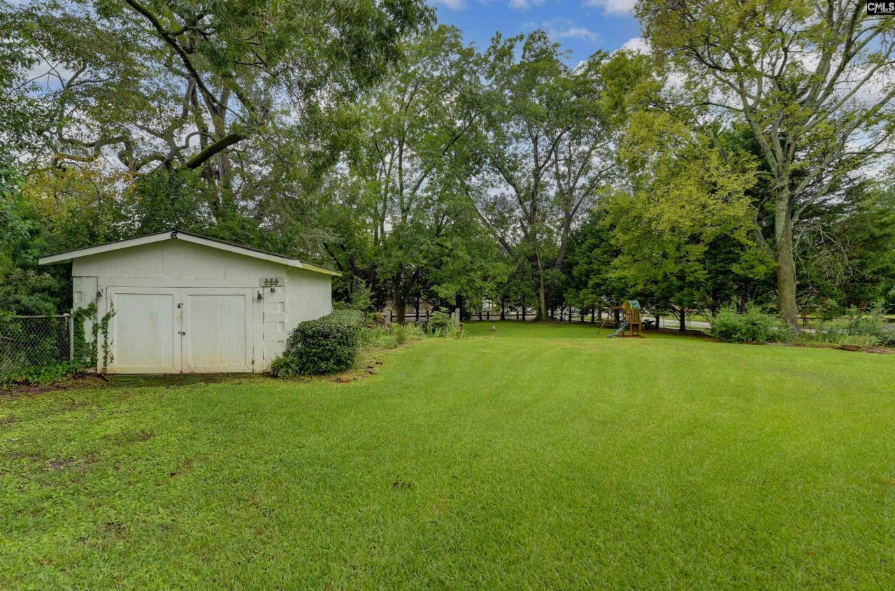 129 N Zion Street Photo 39