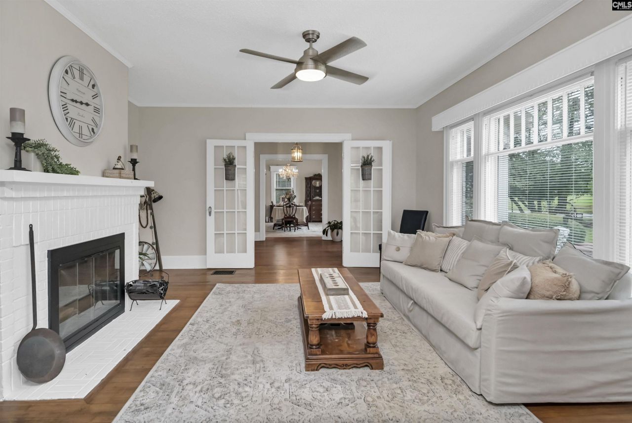 129 N Zion Street Photo 4