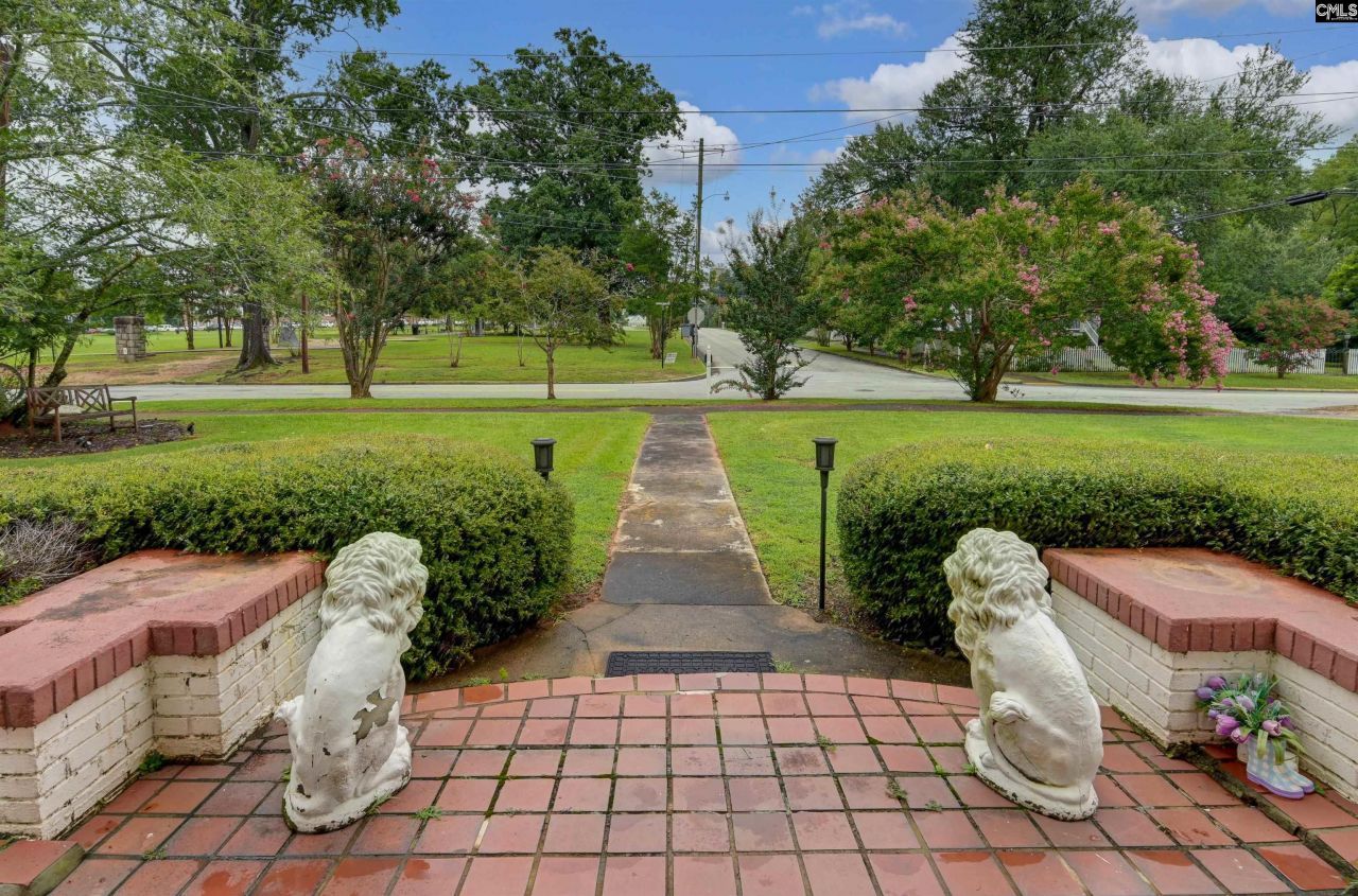 129 N Zion Street Photo 42