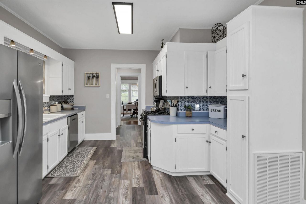 129 N Zion Street Photo 9