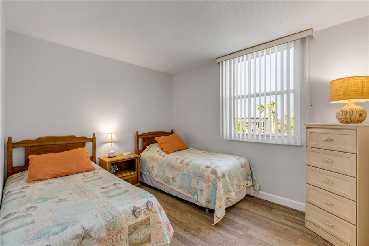 425 S Atlantic Avenue, Unit 304, New Smyrna Beach, FL 32169 Photo