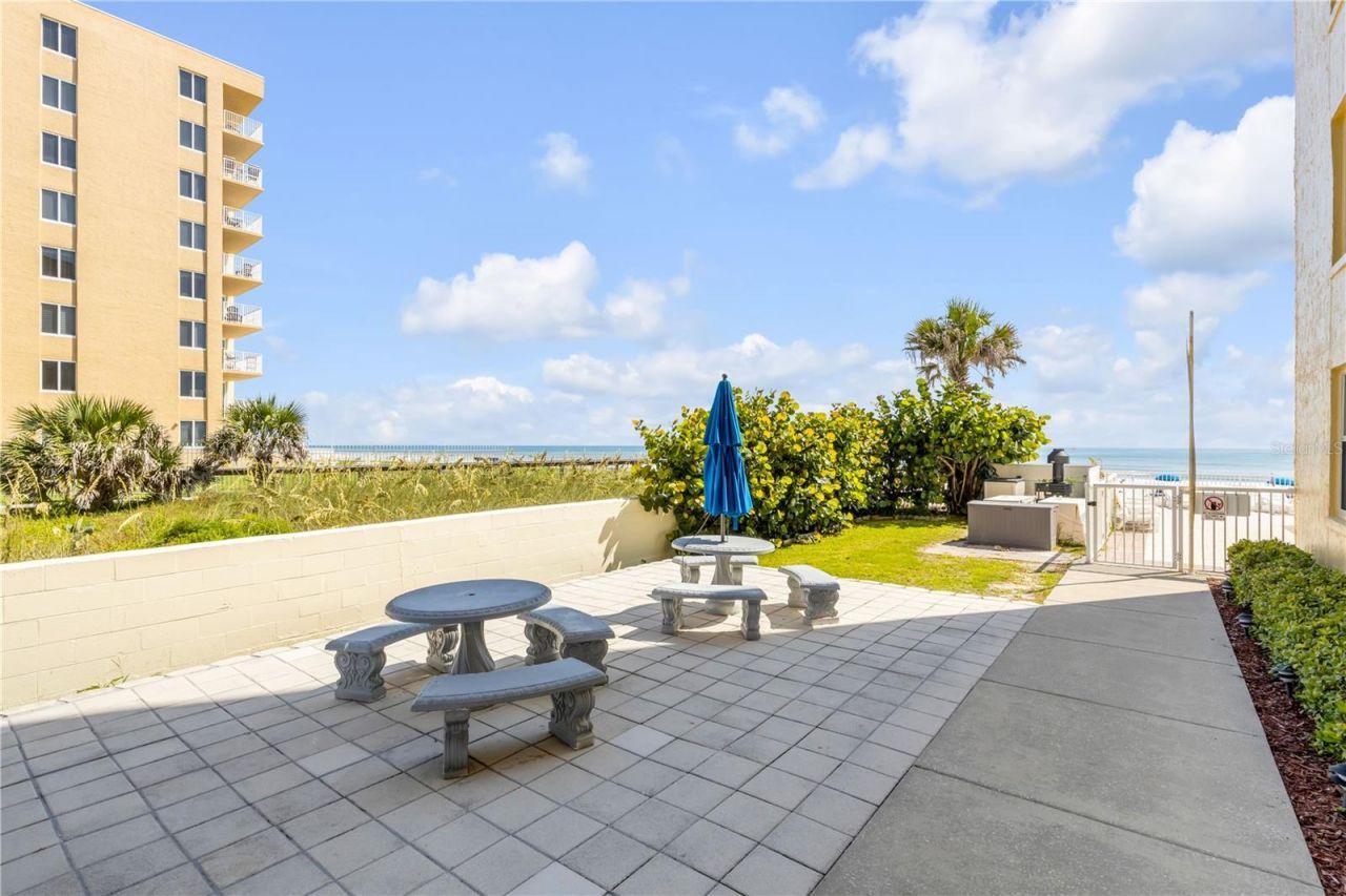 425 S Atlantic Avenue, Unit 304, New Smyrna Beach, FL 32169 Photo