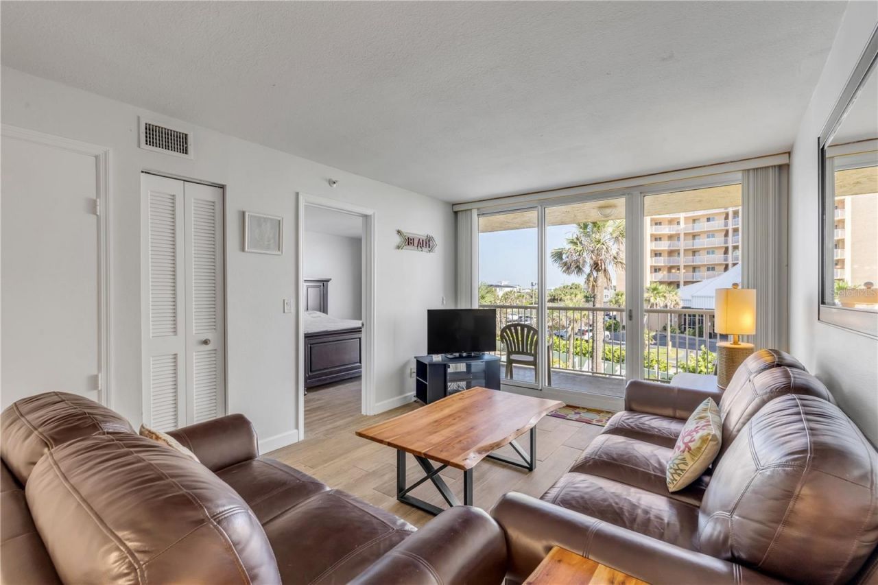 425 S Atlantic Avenue, Unit 304, New Smyrna Beach, FL 32169 Photo