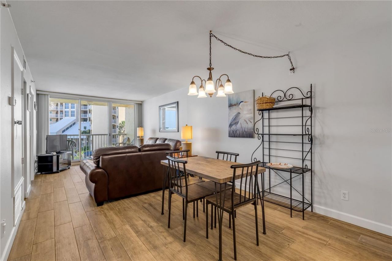 425 S Atlantic Avenue, Unit 304, New Smyrna Beach, FL 32169 Photo