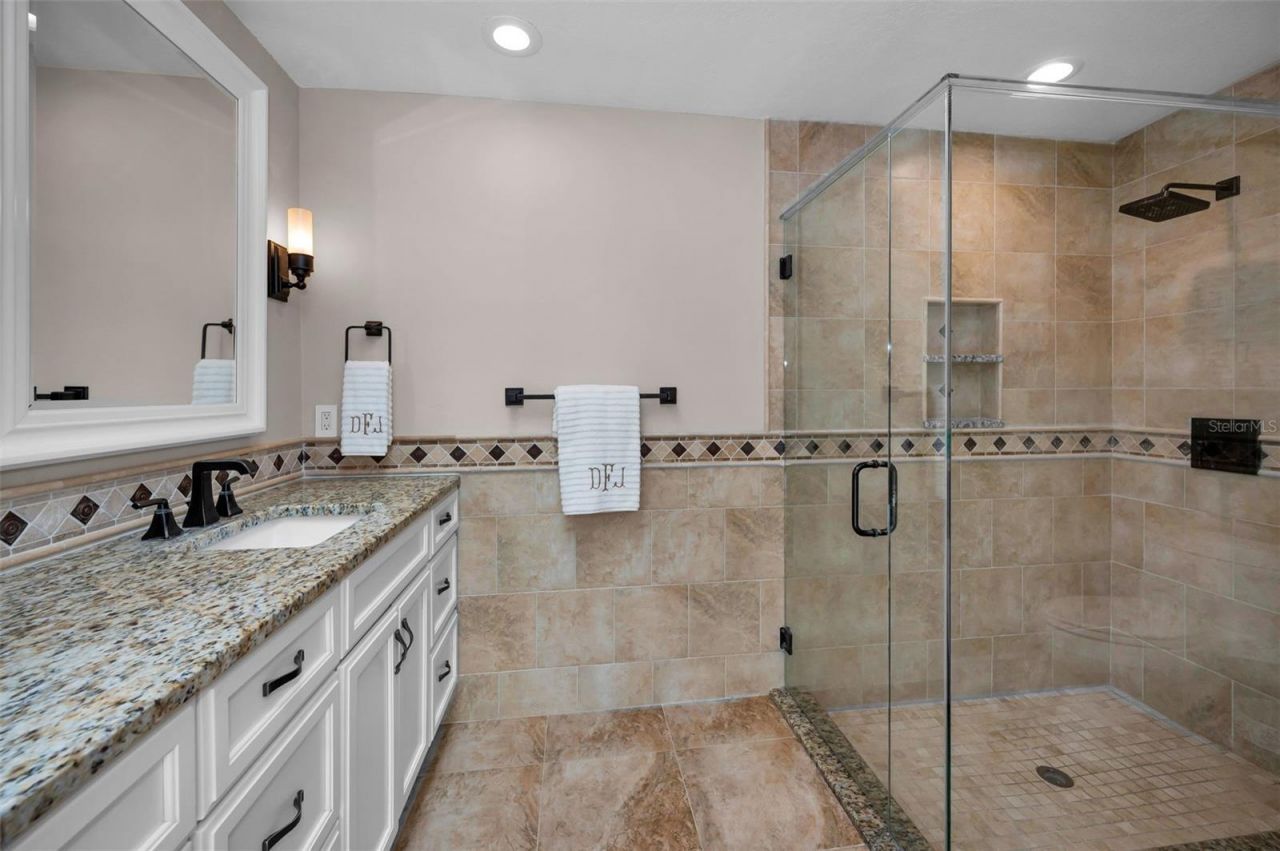 2057 Kansas Avenue Ne, Saint Petersburg, FL 33703 Photo