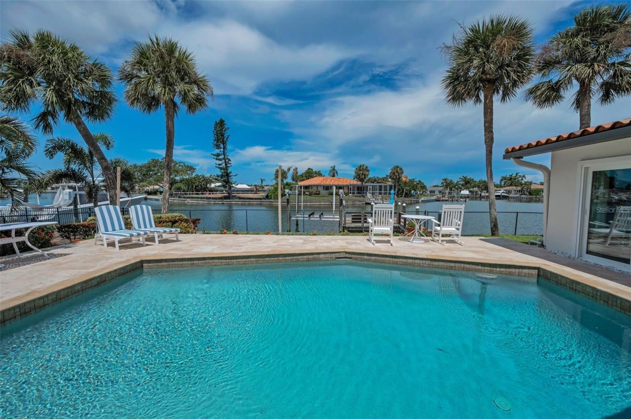 2057 Kansas Avenue Ne, Saint Petersburg, FL 33703 Photo