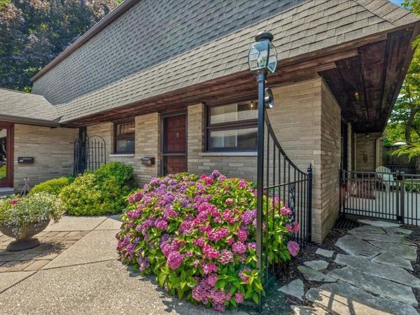 2727 S Lakeshore Drive, Unit G27, St. Joseph, MI 49085