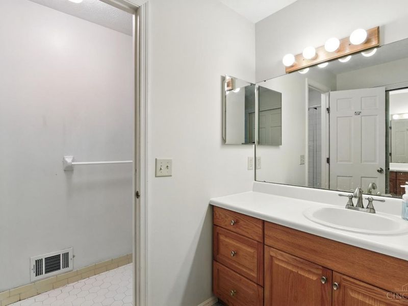 3743 Centurion Drive, Green Township, OH 45211 Photo 16