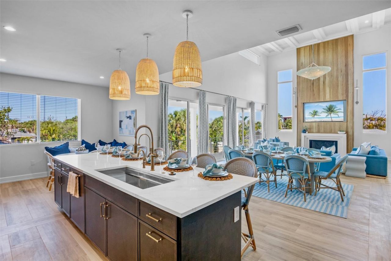 244 Willow Avenue, Anna Maria, FL 34216 Photo