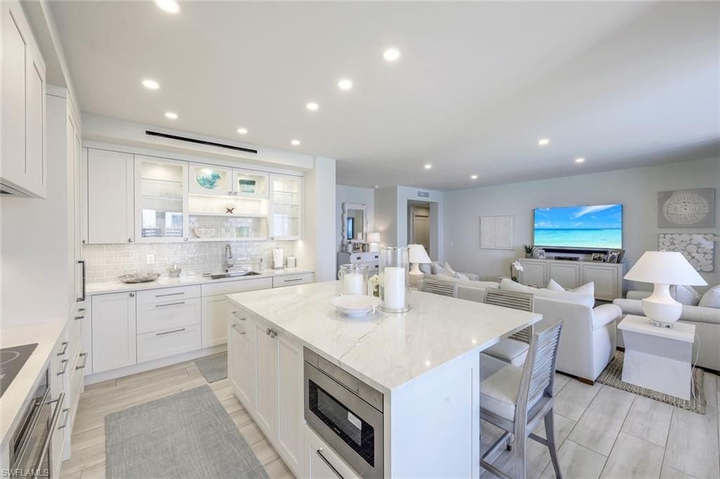 4051 Gulf Shore Blvd N, Unit PH105, Naples, FL 34103 Photo