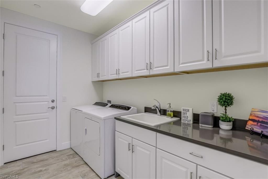 16433 Carrara Way, Unit 201, Naples, FL 34110 Photo