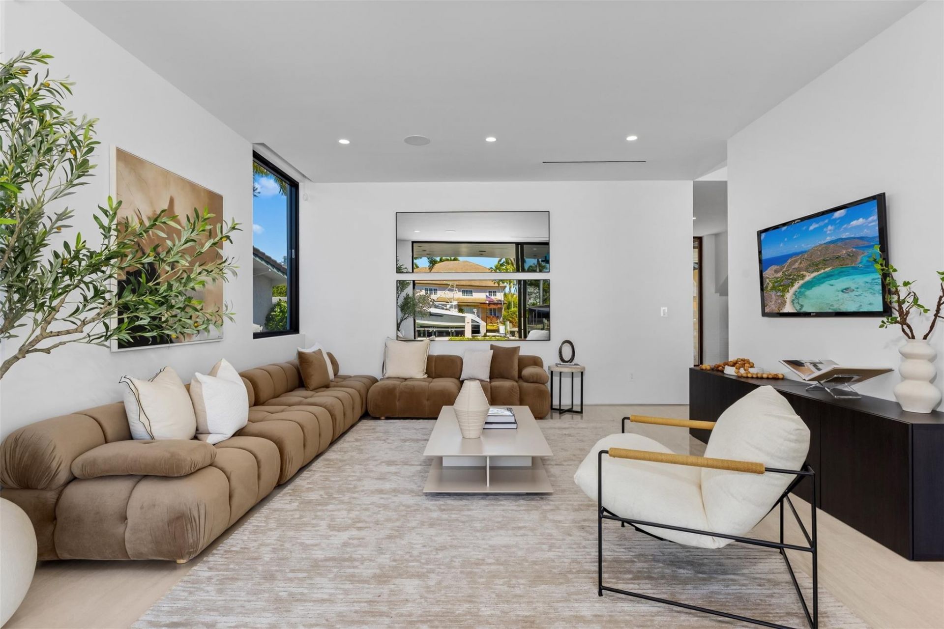 1637 SE 14th Street, Fort Lauderdale, FL 33316 Photo