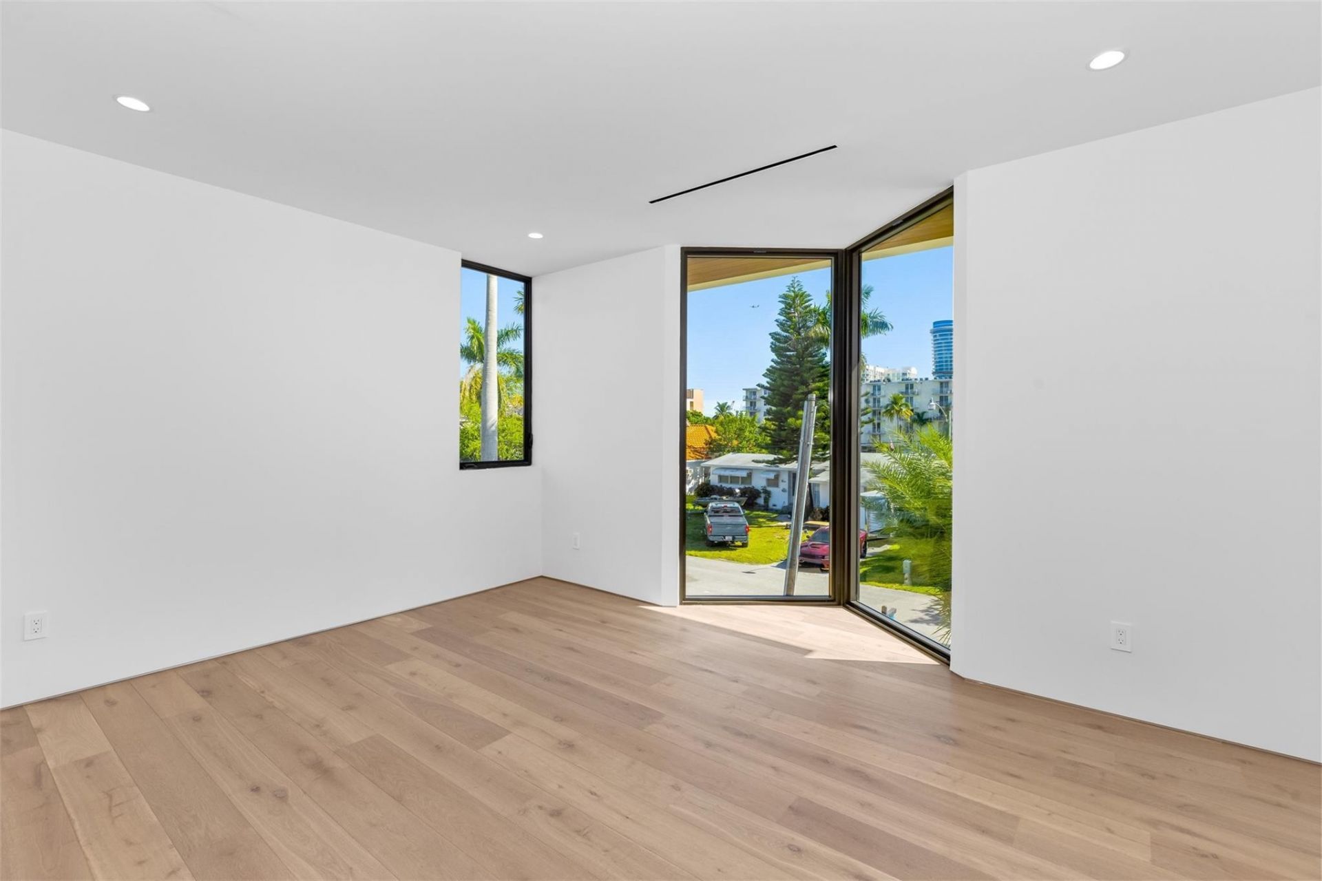 1637 SE 14th Street, Fort Lauderdale, FL 33316 Photo