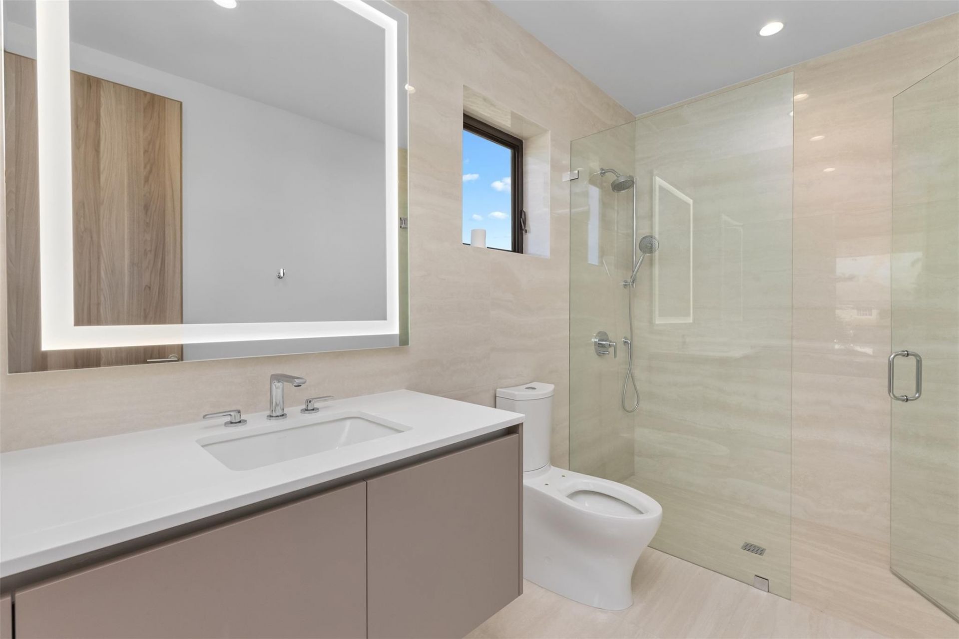 1637 SE 14th Street, Fort Lauderdale, FL 33316 Photo