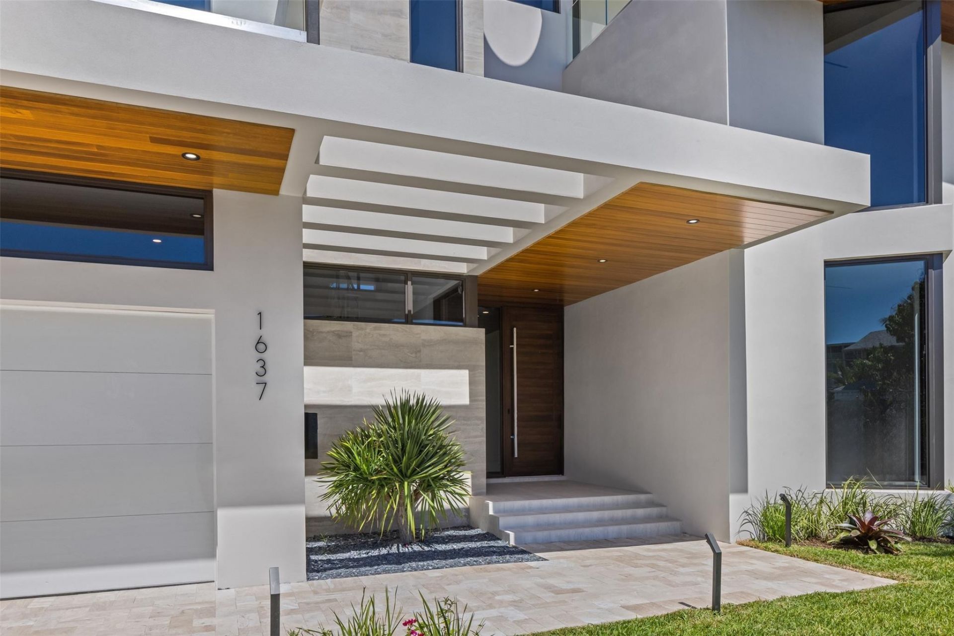 1637 SE 14th Street, Fort Lauderdale, FL 33316 Photo