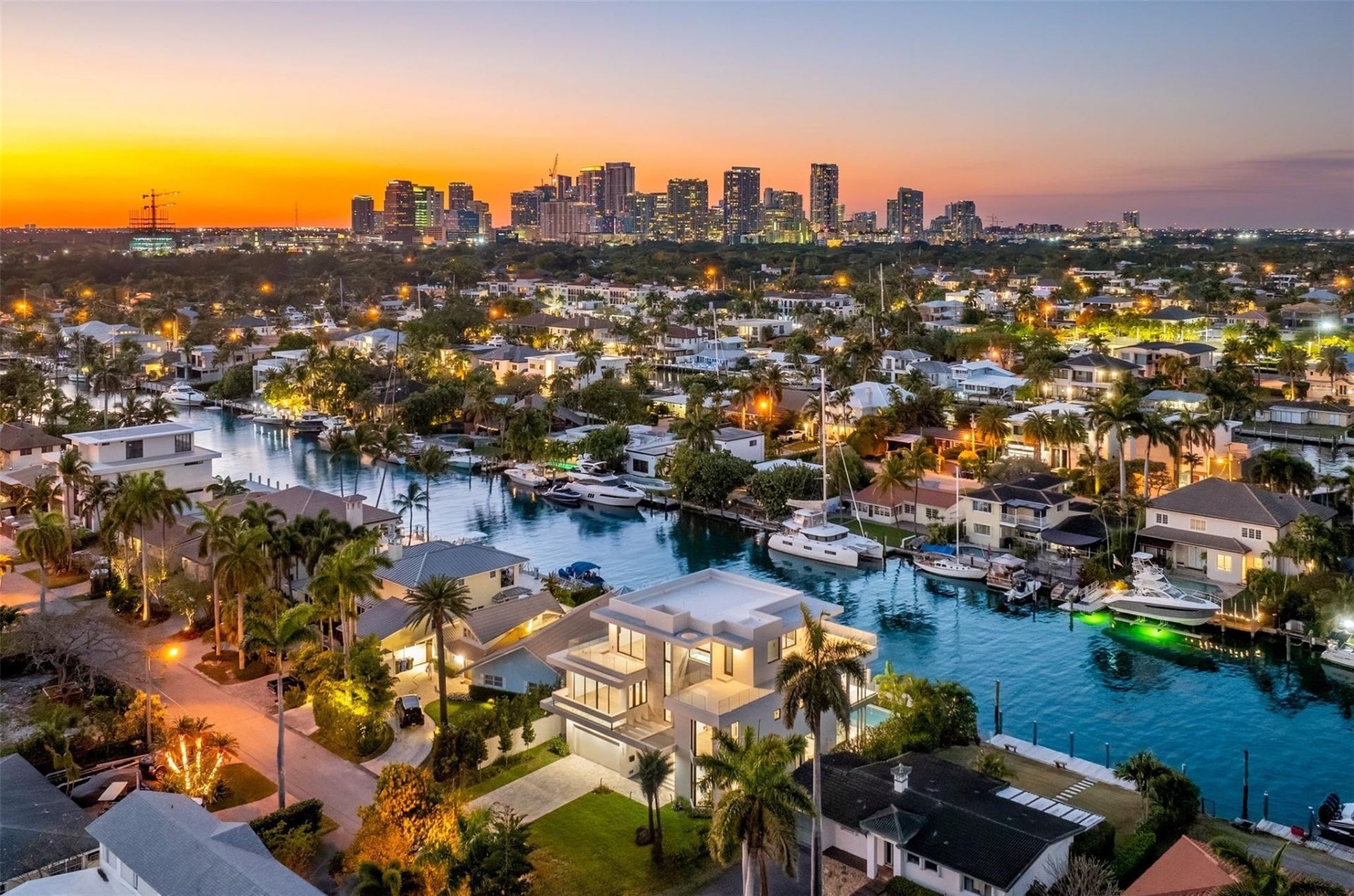 1637 SE 14th Street, Fort Lauderdale, FL 33316 Photo