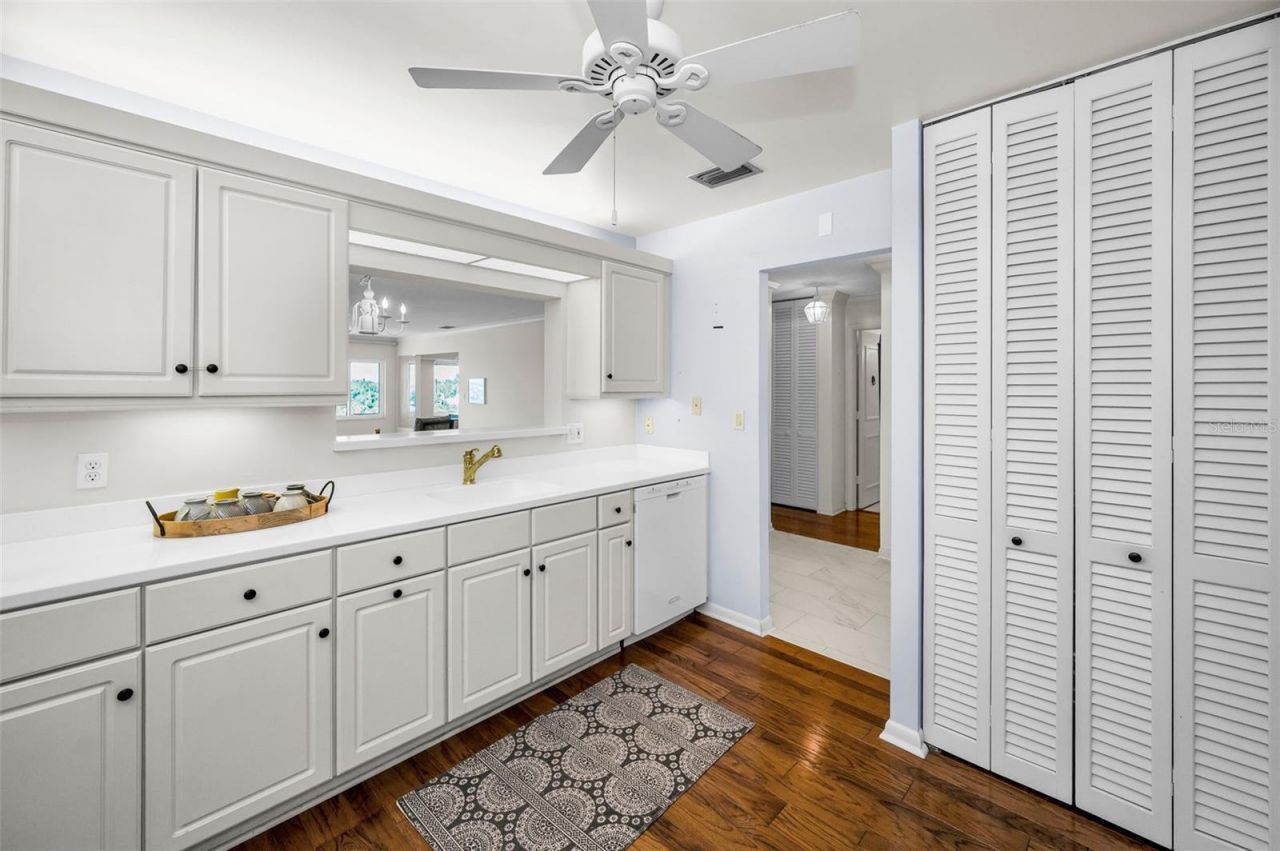 100 Bluff View Drive, Unit 608C, Belleair Bluffs, FL 33770 Photo