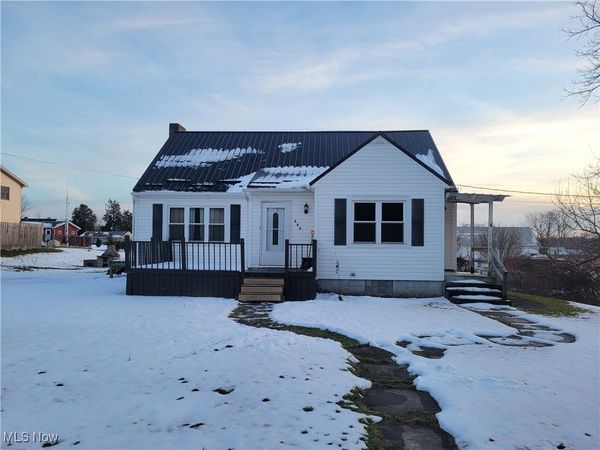 200 Cross Street, Hopedale, OH 43976