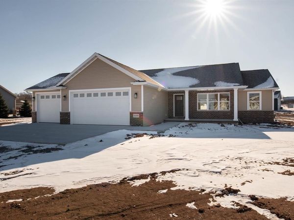 5289 CORNHUSK LANE, Omro, WI 54963