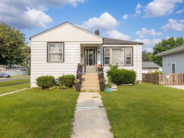 4536 Oak Park Avenue, Forest View, IL 60402